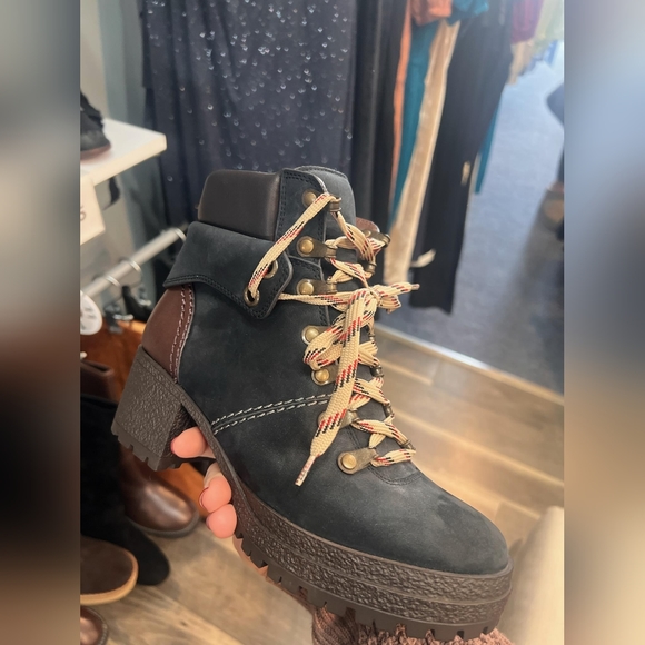 NIB See by Chloe boots